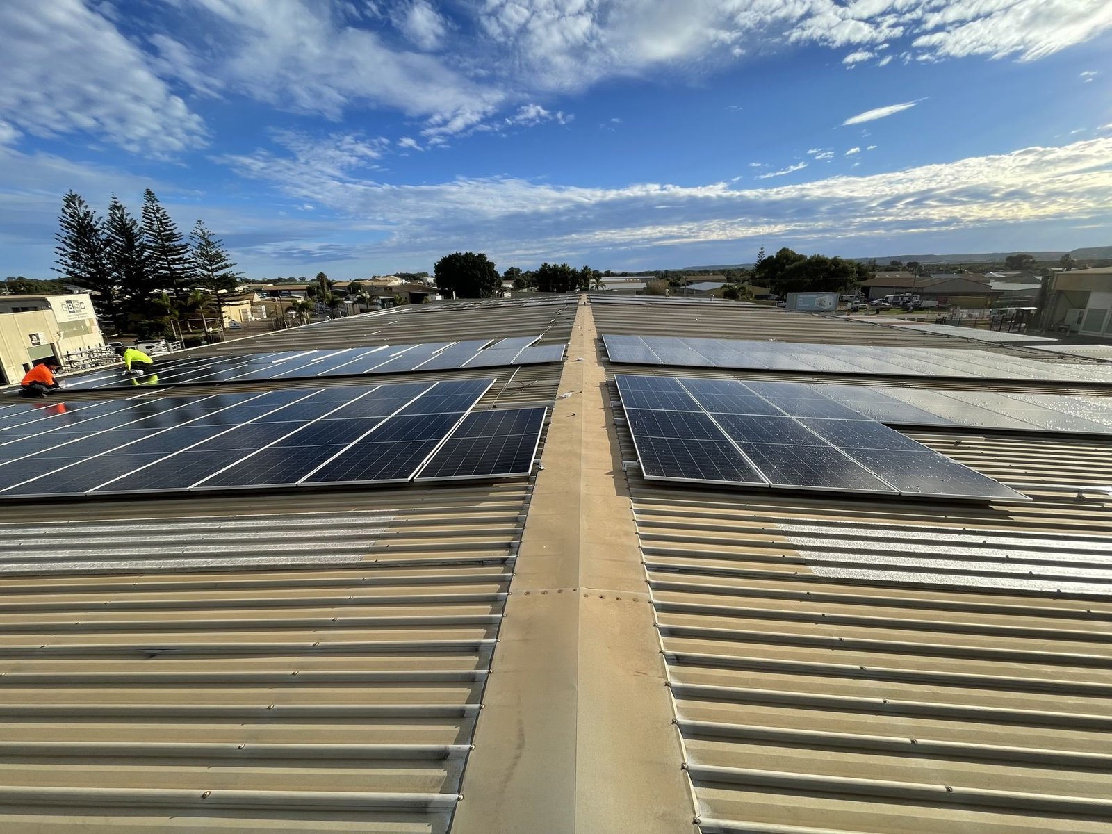Large commercial rooftop solar installation, Western Australia